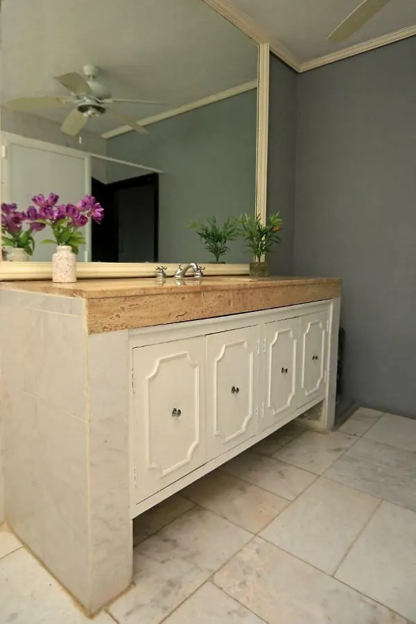 Indigo Cancun Hostel מקסיקו