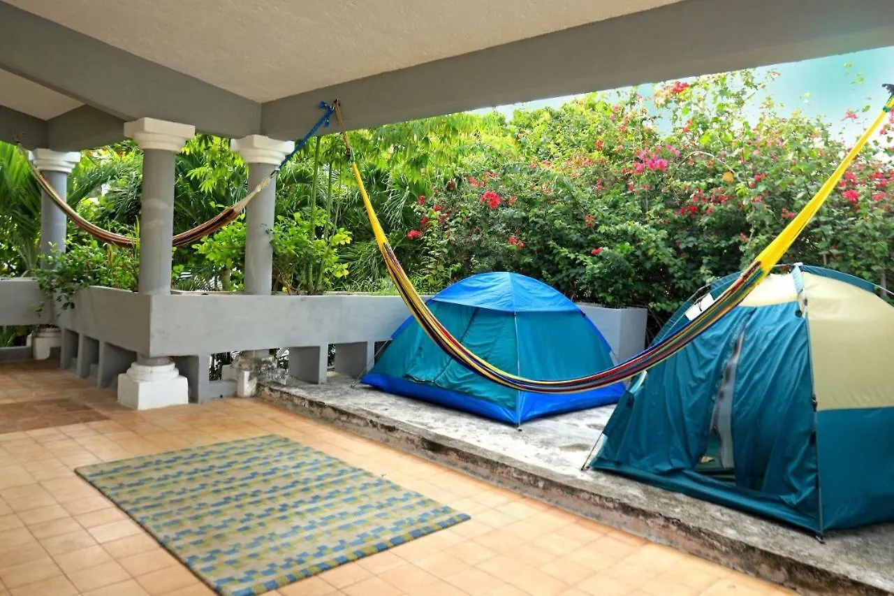 Indigo Cancun Hostel